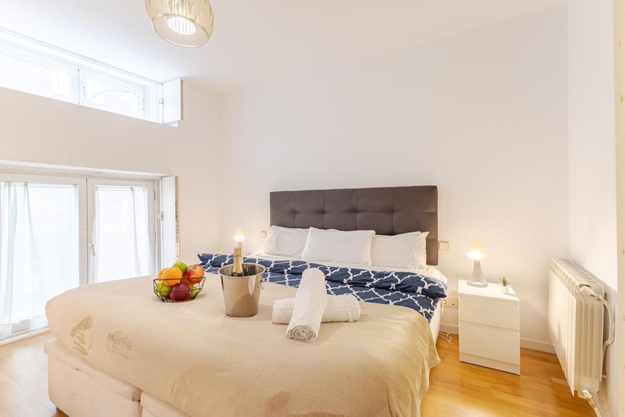 Mad Coco Aparts & Suites Centro Sol Madryt Zewnętrze zdjęcie