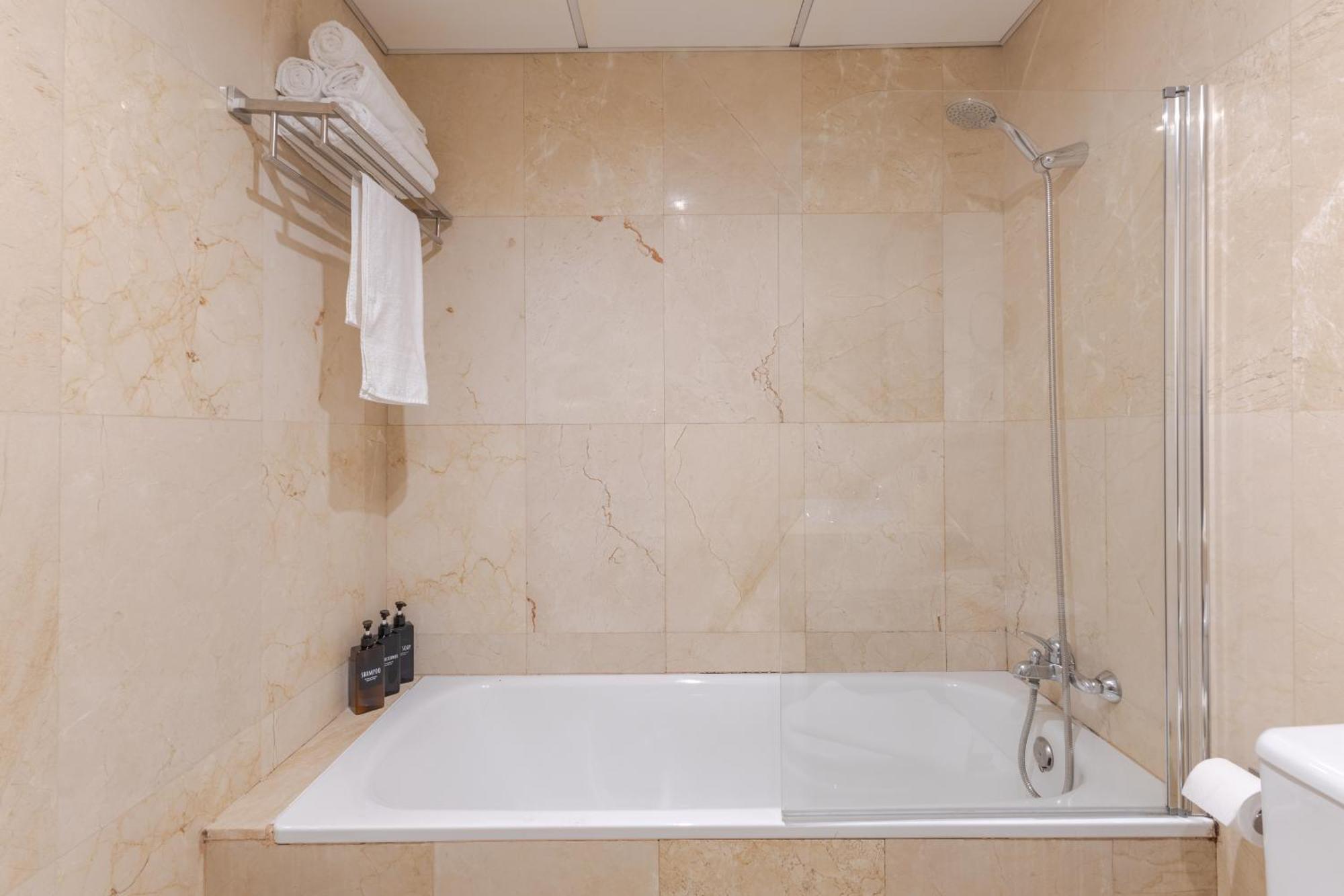 Mad Coco Aparts & Suites Centro Sol Madryt Zewnętrze zdjęcie