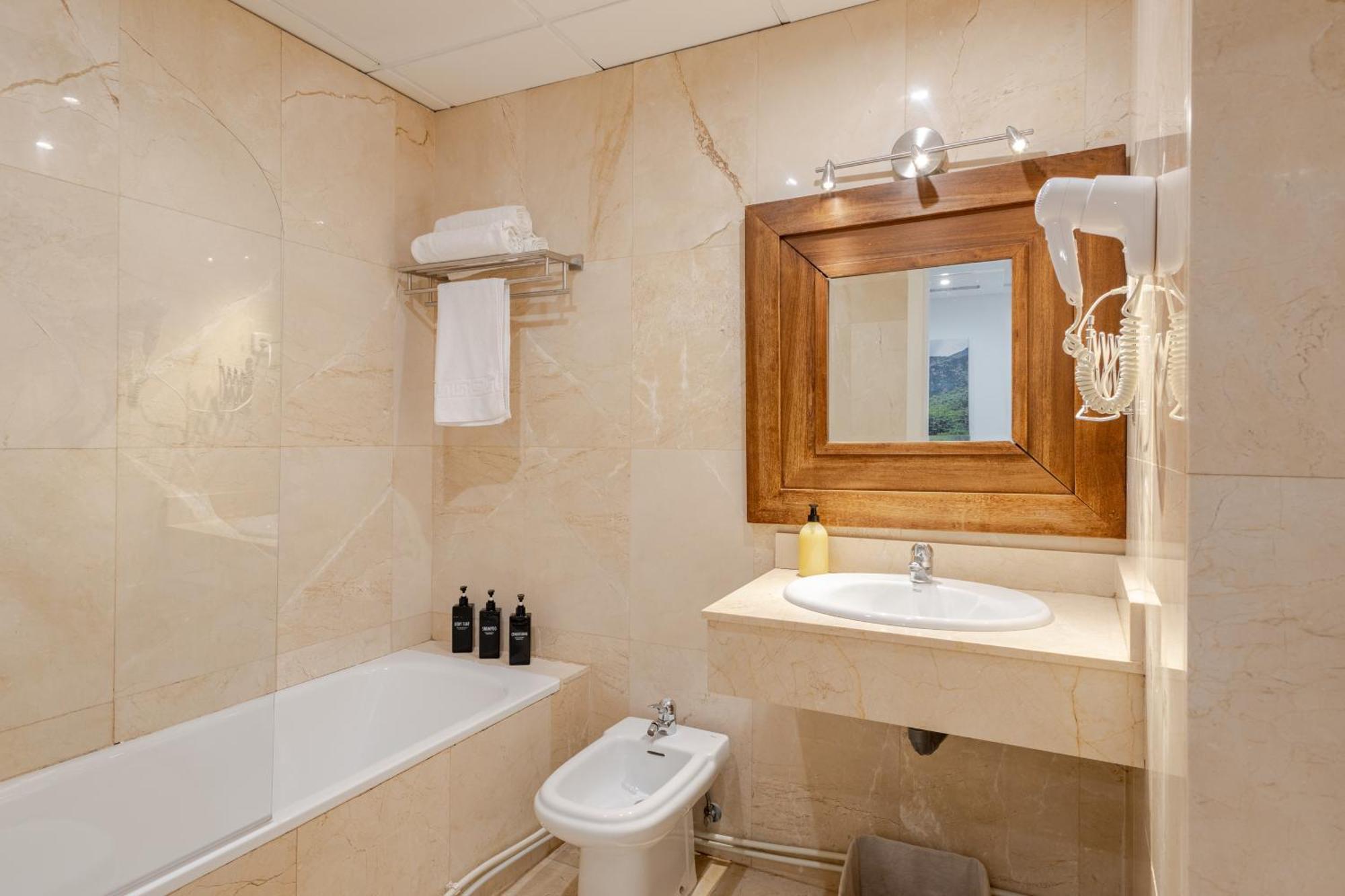 Mad Coco Aparts & Suites Centro Sol Madryt Zewnętrze zdjęcie